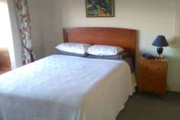 2 Hunter Street, Hamilton Lake