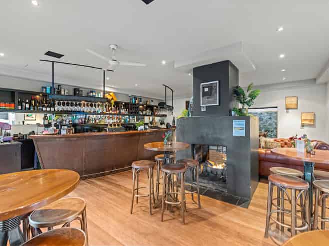 Landmark Hospitality Opportunity in Sumner Village