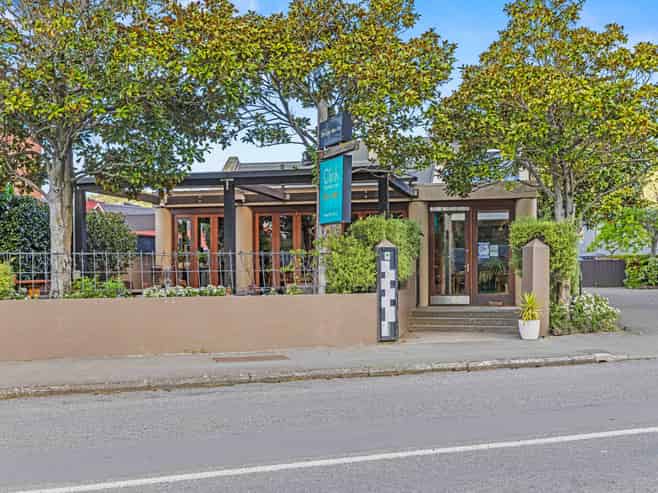 Landmark Hospitality Opportunity in Sumner Village