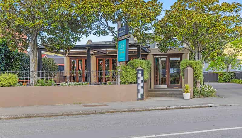 29 Wakefield Ave, Sumner