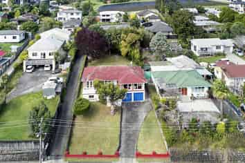 18 Millbrook Road, Henderson