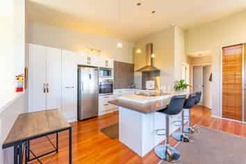 10a Balmoral Street, Marchwiel