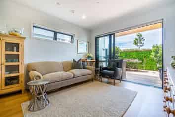 G04/80 Anzac Street, Takapuna