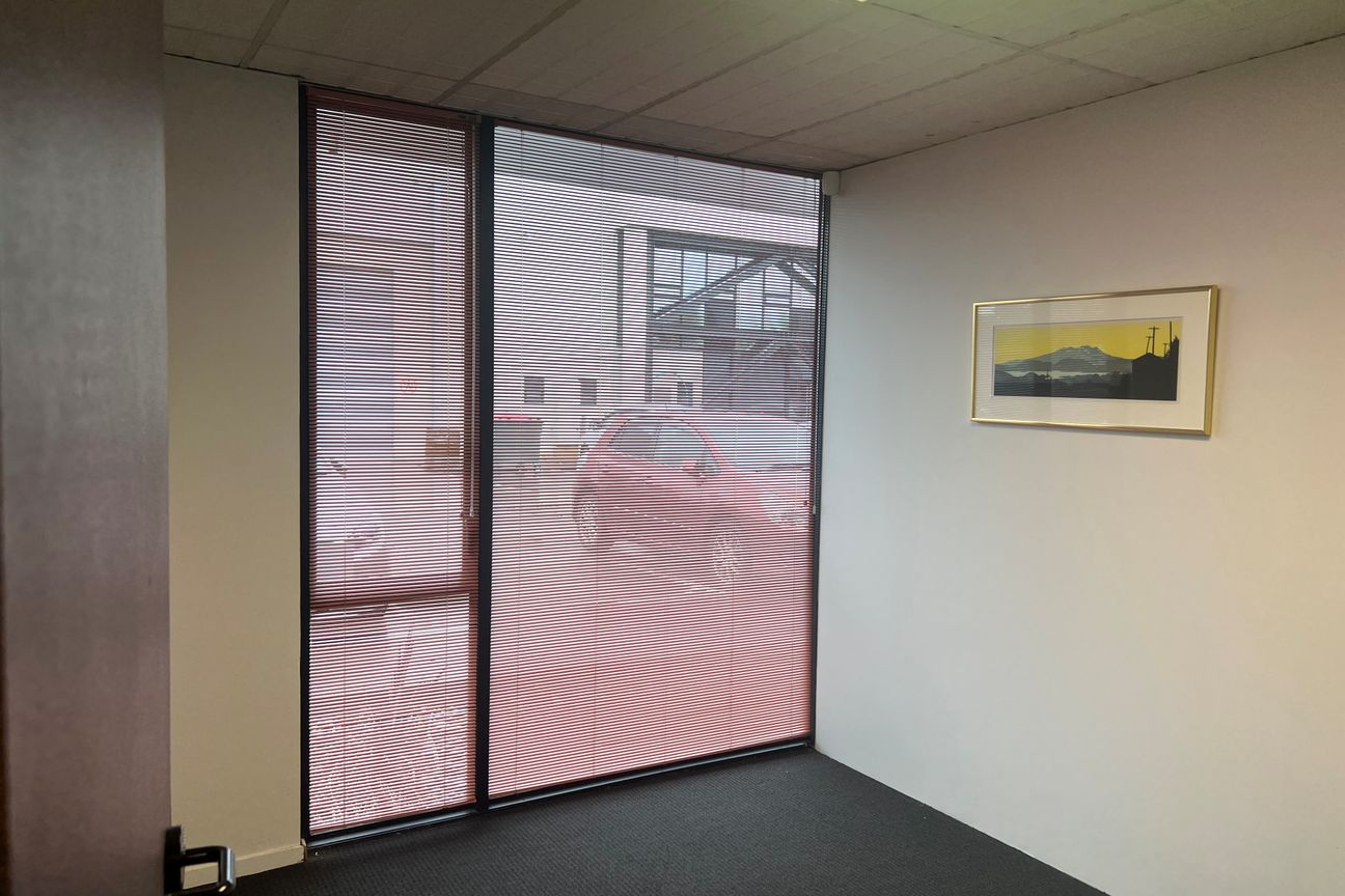 City Fringe Office - 172 m² + 7 Carparks - Vista 6