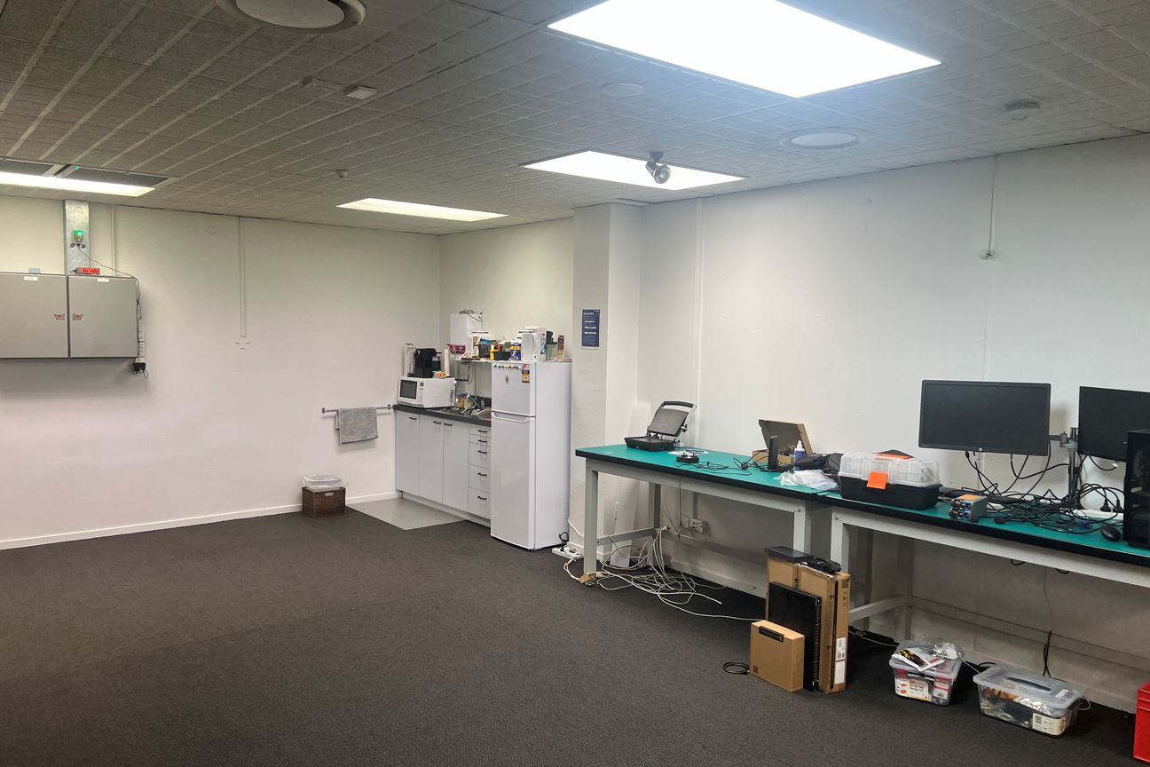 City Fringe Office - 172 m² + 7 Carparks - Vista 4