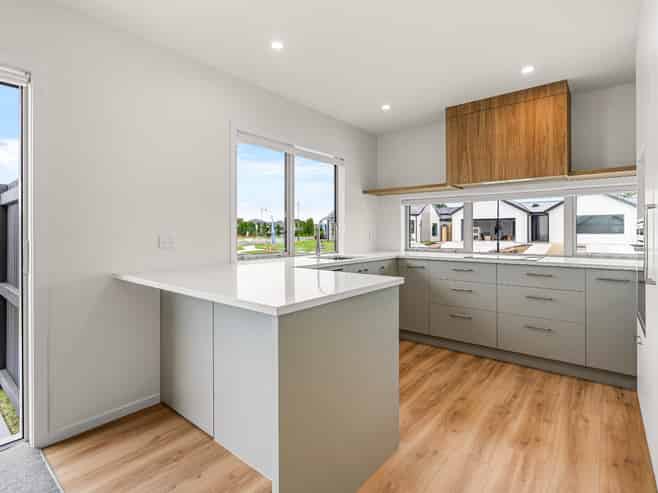 1/27 Boyce Crescent, Cambridge