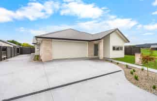 1/27 Boyce Crescent, Cambridge