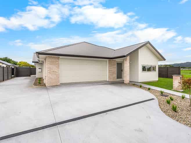 1/27 Boyce Crescent, Cambridge