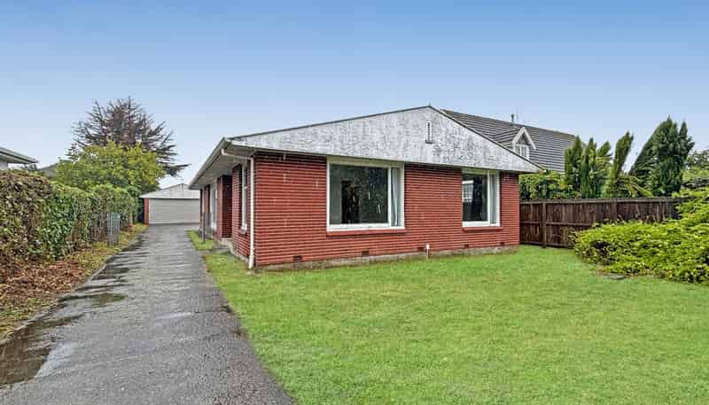 416 Memorial Av, Burnside