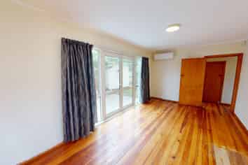 11 Renfrew Place, Highbury