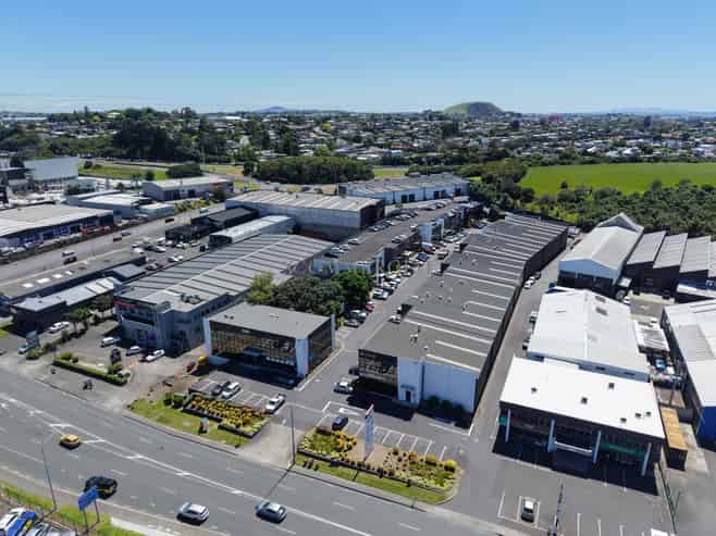 A Grade Penrose Industrial - Available Now