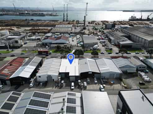 High profile industrial premises