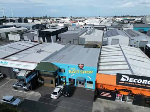 High profile industrial premises