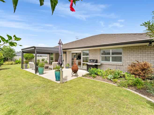 127 Palm Springs Boulevard, Papamoa
