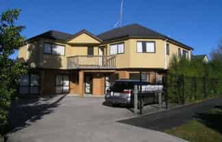 2/4 Vine Street, Hillcrest