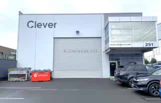 High Stud Warehouse + Showroom on Neilson