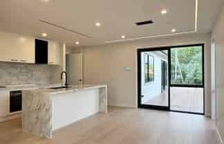 8 Lucent Lane, Milldale