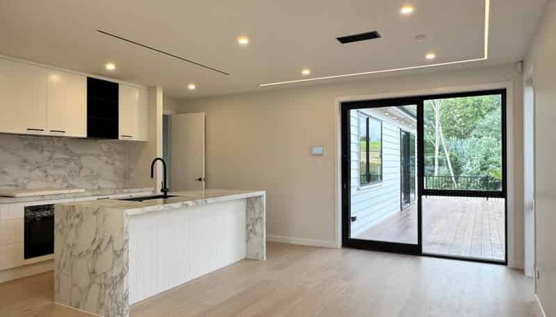 8 Lucent Lane, Milldale