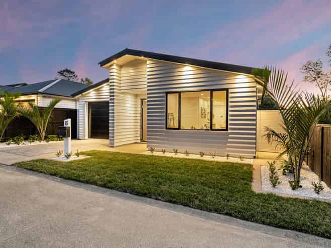 8 Lucent Lane, Milldale