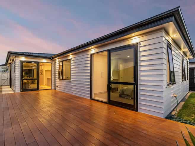 8 Lucent Lane, Milldale