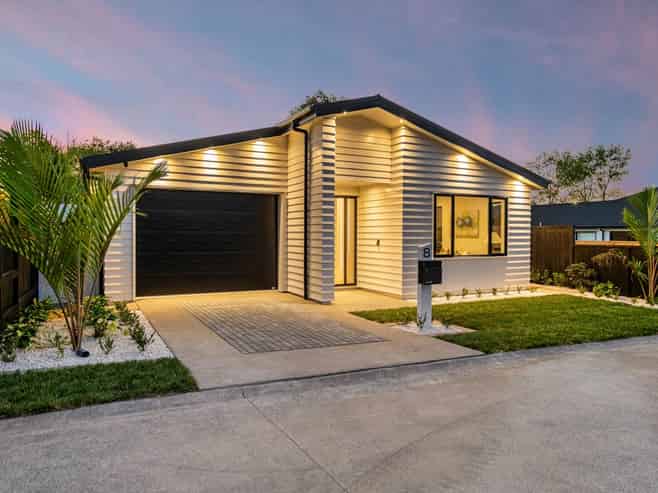 8 Lucent Lane, Milldale