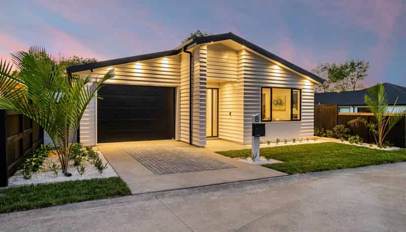 8 Lucent Lane, Milldale