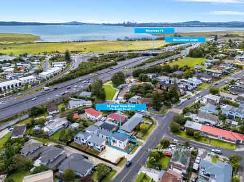 54E Royal View Road, Te Atatu South