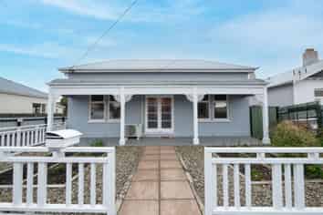 40 Hargest Crescent, Saint Kilda