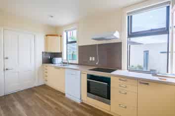 40 Hargest Crescent, Saint Kilda