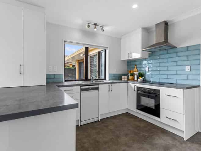 79 Domain Road, Papamoa