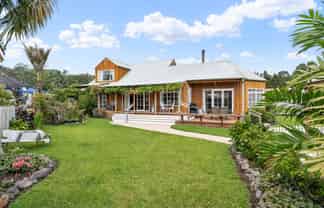 123 Moana Anu Anu Avenue, Whangamata