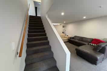 17 Whiteleigh Avenue, Addington