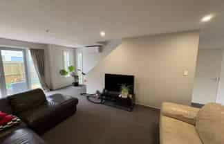 17 Whiteleigh Avenue, Addington