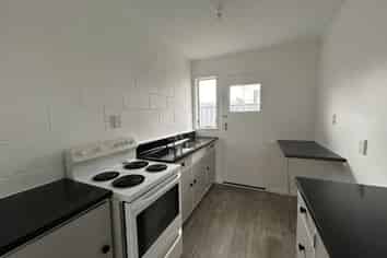 127b Albert Street , Terrace End