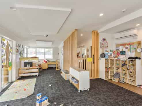 QUALITY SILVERDALE INVESTMENT WITH POTENTIAL
