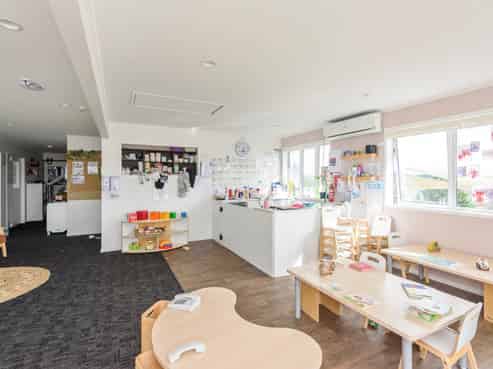 QUALITY SILVERDALE INVESTMENT WITH POTENTIAL
