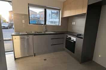 41 Red Arches Road, Henderson