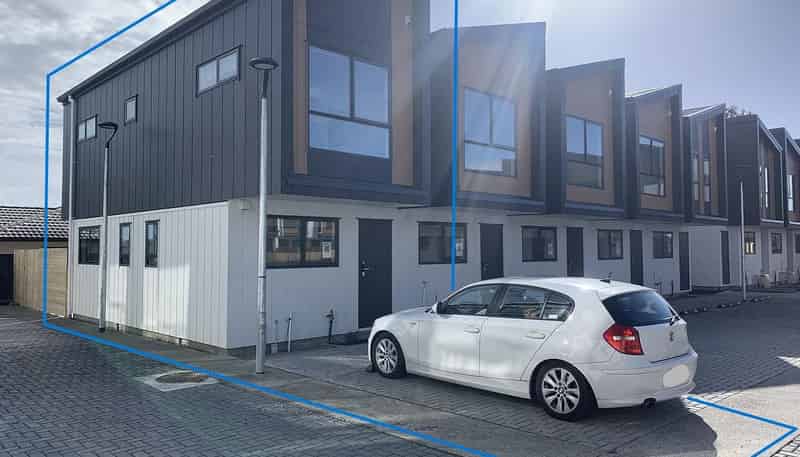 41 Red Arches Road, Henderson