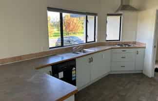 30 John Webb Drive, Glenview