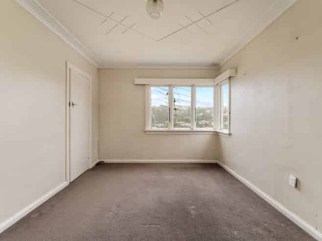 6 Thomson Street, Lookout Point