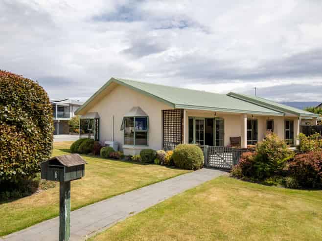 6 Orchard Drive, ALEXANDRA