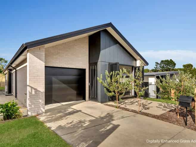 1B Hera Lane, Pyes Pa