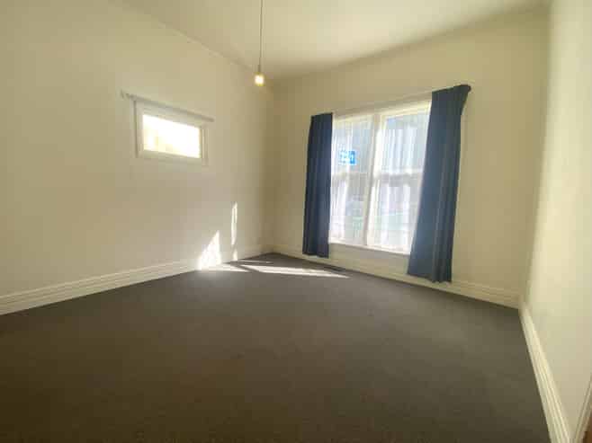 B/129 Glenmore Street, Thorndon