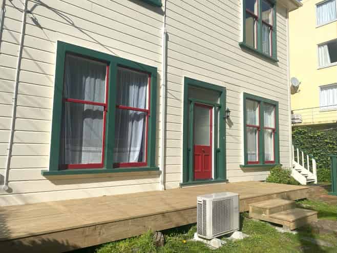 B/129 Glenmore Street, Thorndon