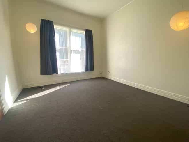 B/129 Glenmore Street, Thorndon