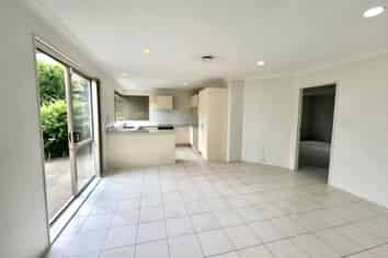 5 Stratford Road, The Gardens