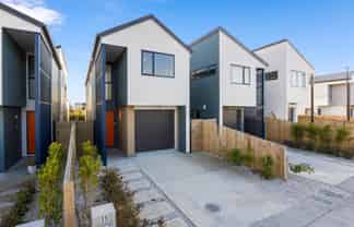 25 John Gray Street, Papakura