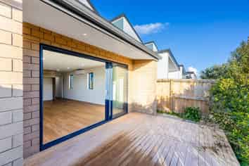 25 John Gray Street, Papakura