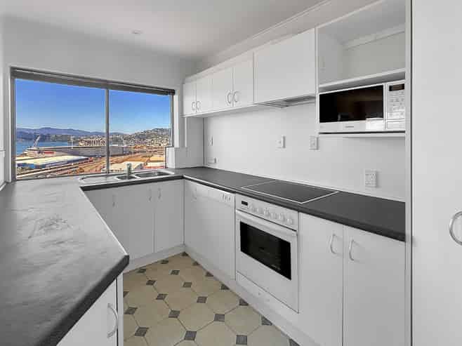 7B/1 Grant Road, Thorndon