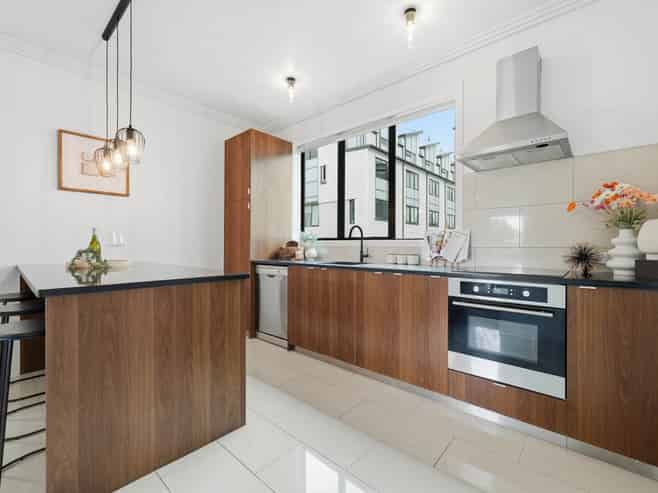 313 Murphys Road, Flat Bush